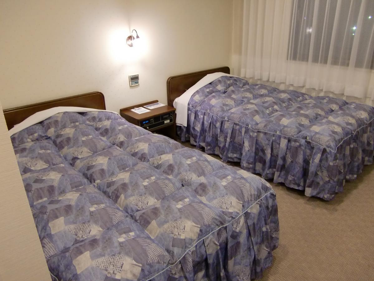 Tahara City Hotel Buitenkant foto